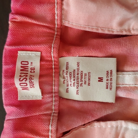 Bundle of (2) Men's Shorts - Picture 3 of 6